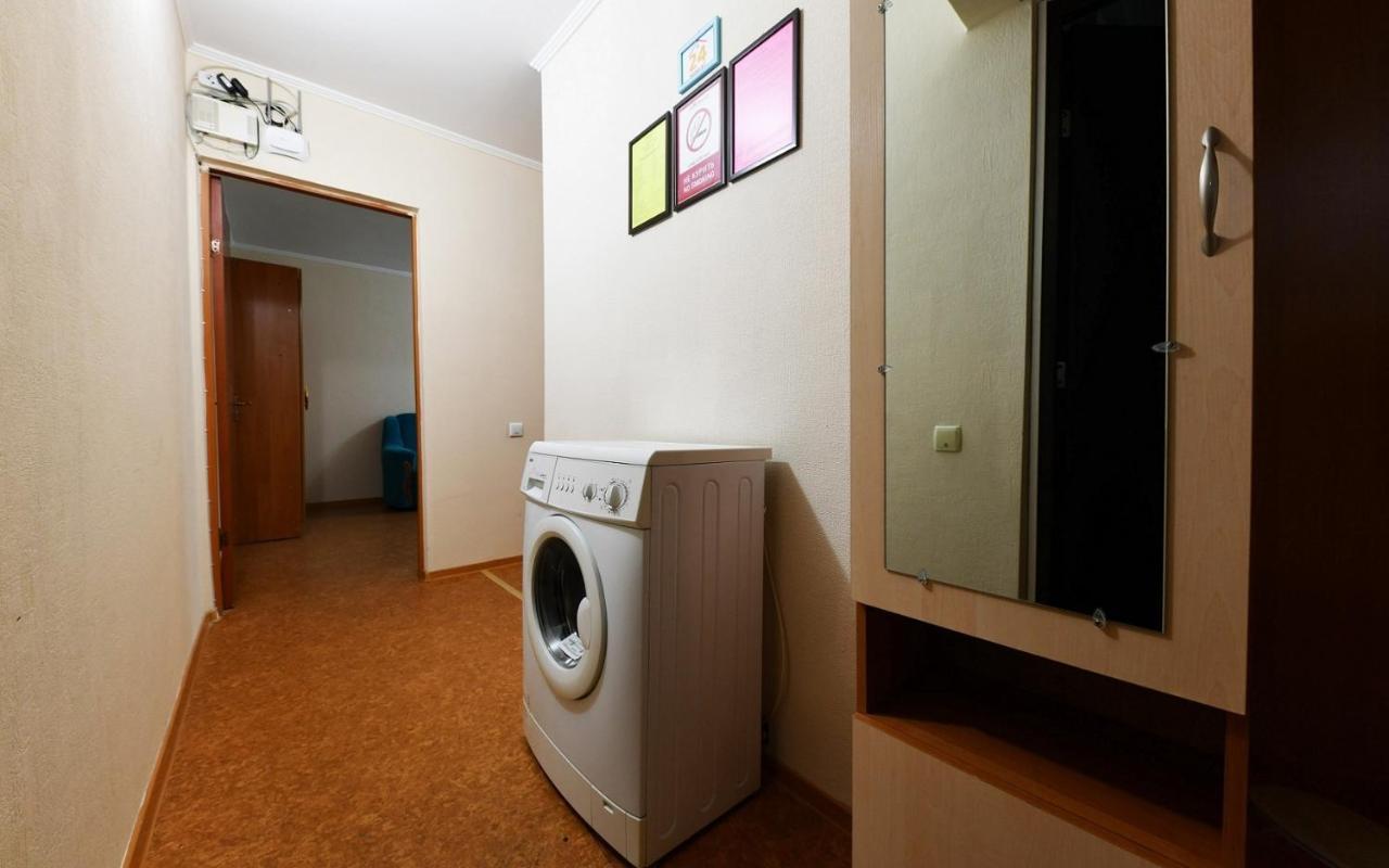 Апартаменты 11-Й Микрорайон, 4 Almaty Exterior foto