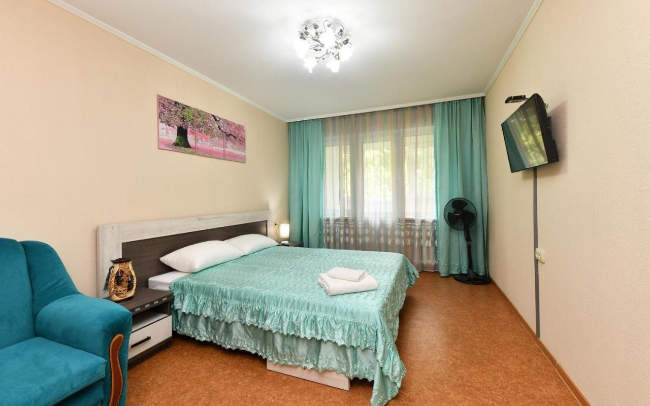 Апартаменты 11-Й Микрорайон, 4 Almaty Exterior foto
